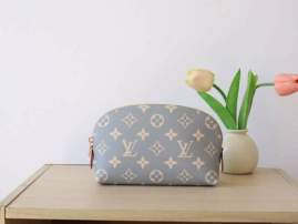 Picture of Louis Vuitton Wallets _SKUfw197605355fw